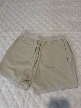Bearbottom Men’s Tour Shorts Size Medium